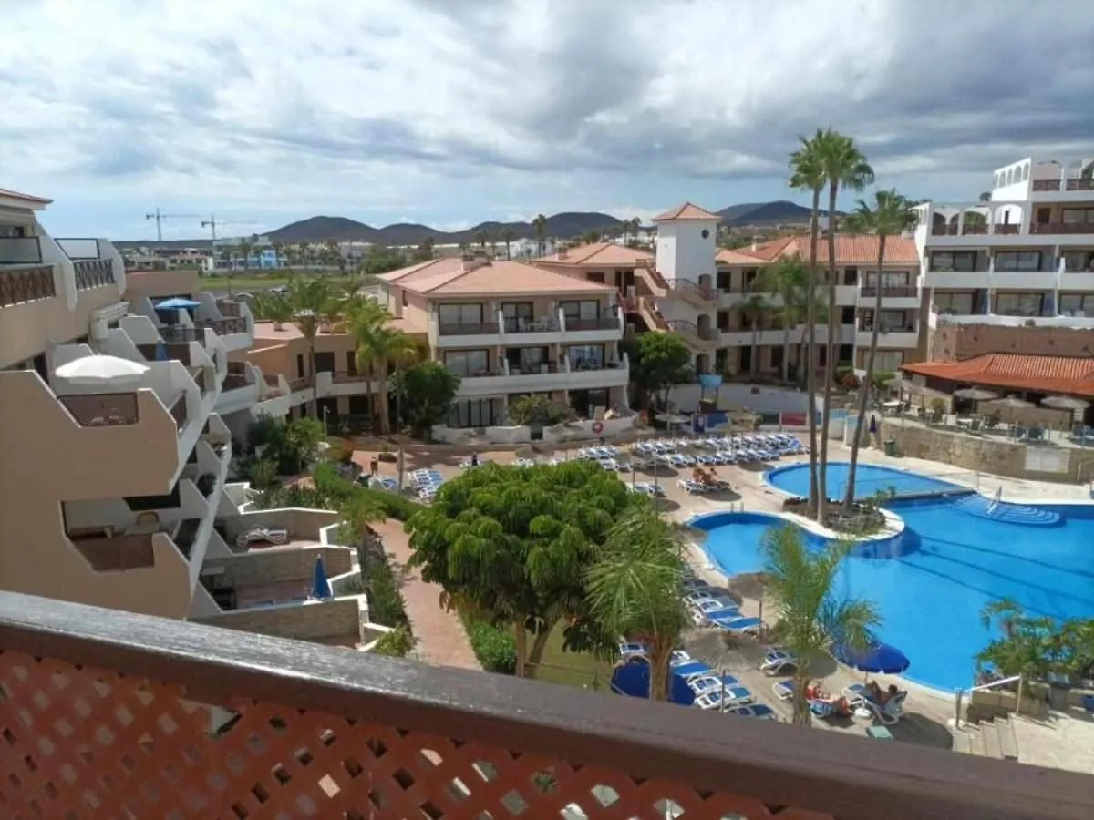 Apartamento Golf Del Sur Con Vistas A La Piscina Compartida Apartment San Miguel de Abona