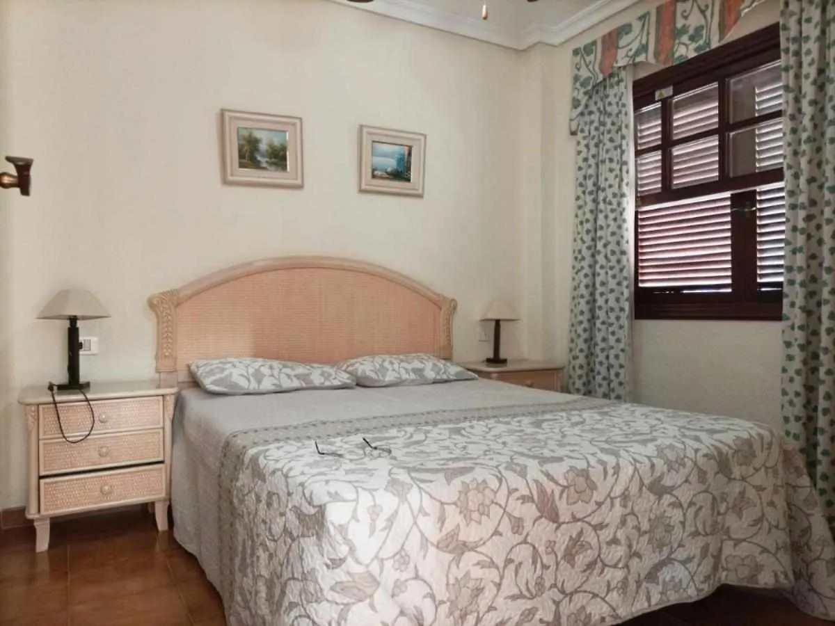 Apartamento Golf Del Sur Con Vistas A La Piscina Compartida Apartment San Miguel de Abona